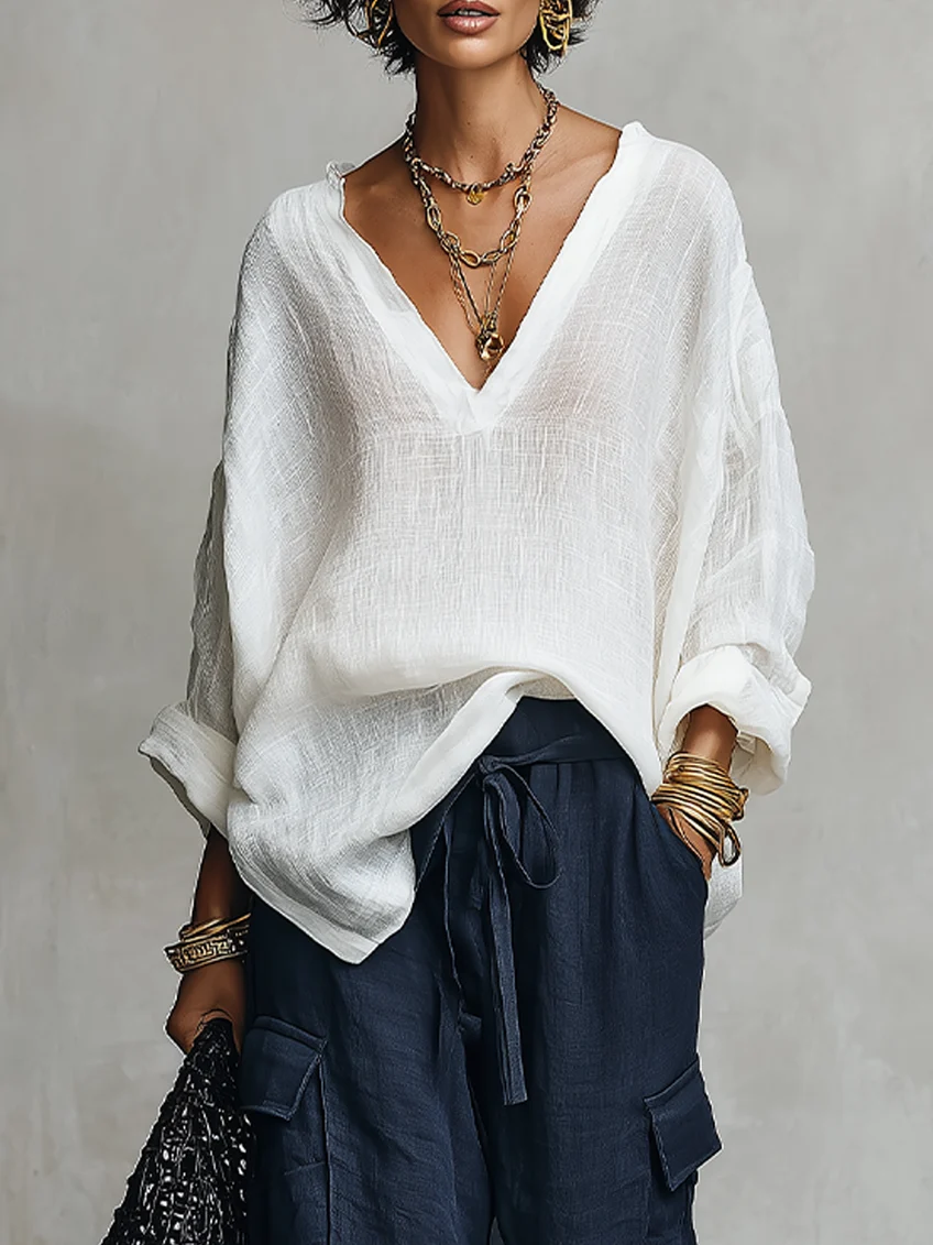 Blusa in Lino Bianco con Scollo a V & Pantaloni Larghi Blu Navy Set di Due Pezzi